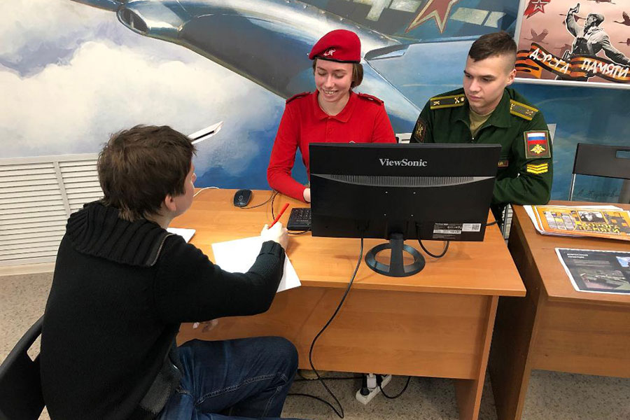 Командование Военной академии войсковой ПВО открыло мобильный пункт по сбору информации об участниках Великой Отечественной войны